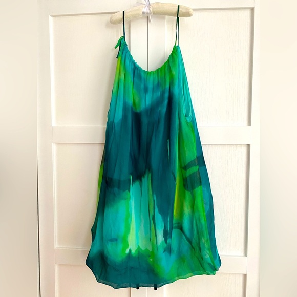 BCBGMaxAzria Chiffon Mini Dress size medium - Picture 4 of 4